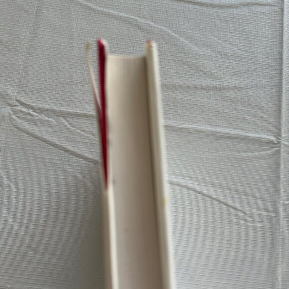 Peanuts Treasury Hardcover by Charles M. Schulz Coffee Table Book w/ Dust Cover - Picture 5 of 11